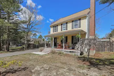 Image de Buttermilk Bay Hideaway - Pet-Friendly, Upper Cape
