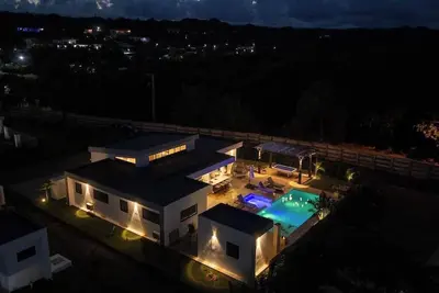 Image de Modern Villa · Pool, Jacuzzi & Pool Table · Sosúa