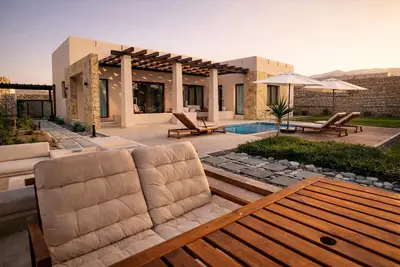 Image de Private Pool Retreat - Full-Service Villa