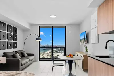 Image de 501 First|High Floor Studio w/ Fitness Access