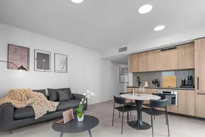 Image de 501 First|2br w/ Sunset Terrace Access near Kaseya
