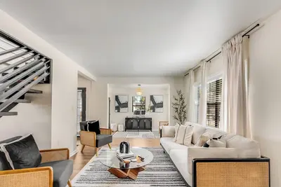 Image de Modern comfort in the Heart of Atlanta. ideal for Getaways.