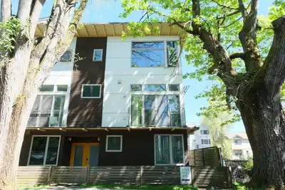 Image de 3-bedroom townhome in charming Seattle with Ac for relaxing stays