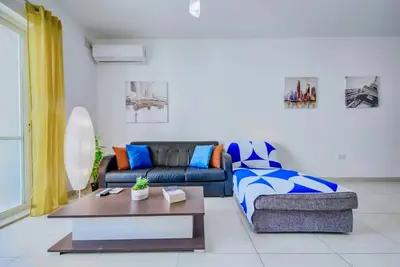 Image de Modern St Julians 2br Central Apartment Sleeps 5