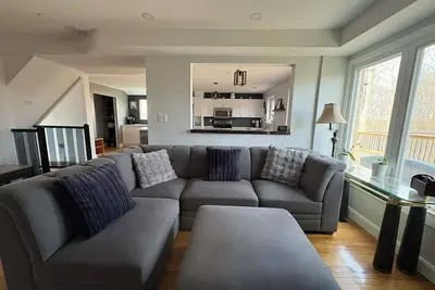 Image de Quiet Fifa Home Base Near Pickering Go | Executive 4br Stay