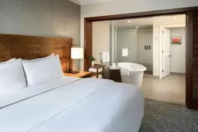 Image de Have a Whale of a Time at the Westin Kaanapali Ocean Resort Villas