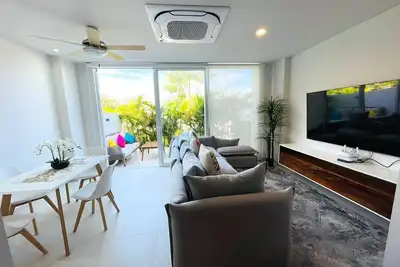 Image de Apartment in excellent location 🌴Only 5 minutes from the beach by car 🚗.