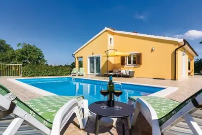 Image de Villa Butkovici by Villas Guide