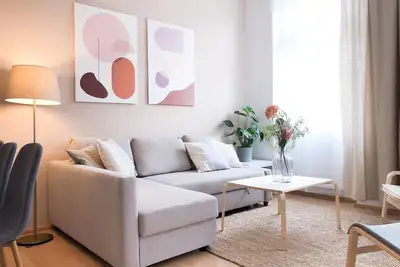 Image de Spacious apartment on 3rd Floor no elevator