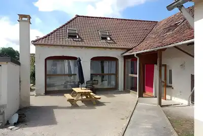 Image de Maison de vacances « Au Dormeur Du Val D'Authie » avec terrasse, jardin privés et Wi-Fi