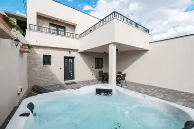 Image de Villa Ruzarija with jacuzzi