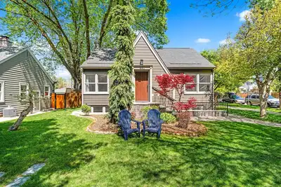 Image de Steps to Downtown | North End Gem