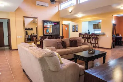Image de Private Villa with Golf View