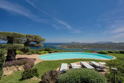 Image de [Panoramic Sea View Villa] Privacy with Pool
