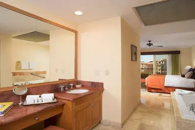 Image de Cozy 2-bedroom condo in charming Bucerías with Ac and fitness room