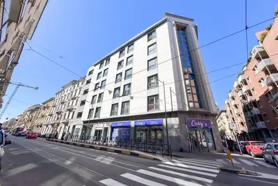 Image de Near valentino park near station P. N. studio apartment for Family