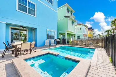 Image de Sunshine & Splash Cottage with Private Pool Near Disney with Margaritaville.