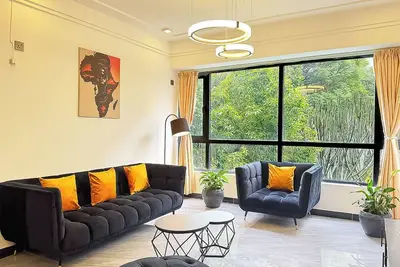 Image de A calm, stylish escape  Perfect for productive workdays or relaxing getaways.