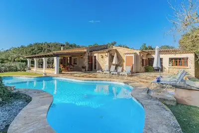 Image de Delightful Countryside Retreat, A/C, Private Pool - 10mins drive from Ancient Towns & Sandy Beaches