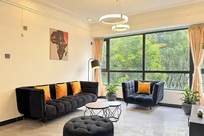 Image de Neptune Luxe — A Green Oasis in the Heart of the City
