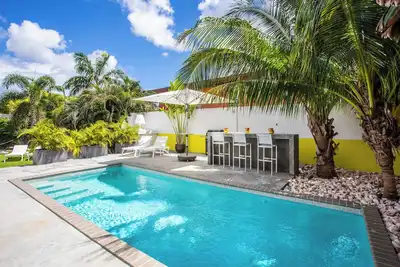 Image de Luxury 5 star Villa with private pool 600 m from Jan Thiel Beach