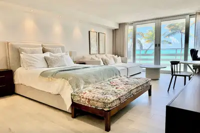 Beachfront Studio w/ Pool &\nOcean View