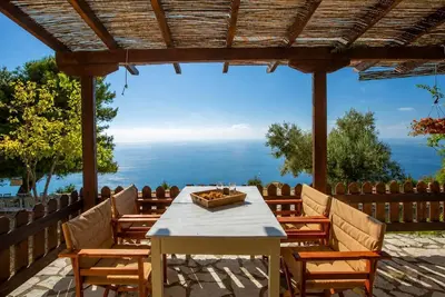 Image de Anerada Houses - Seaviews Above Egremni in Lefkada