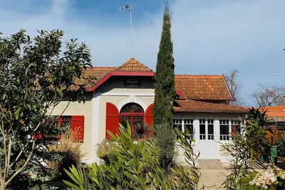 Image de Charmante villa arcachonnaise avec jardin au cœur d'Andernos Les Bains