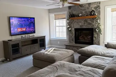 Image de Cozy Basement with a Private Entrance in Manassas