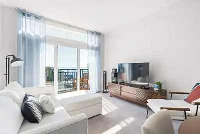 Image de Elliott Bay View Condo Near Everything and Seattle Center with Ac and More!