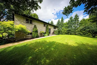 Image de Ingrid’s Green Haven - 27 Acre Private Farm