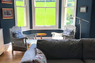 Image de Vine House, a spacious Victorian home with beautiful countryside views