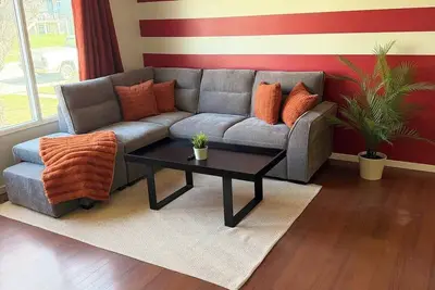 Image de Cozy 2br Near Zoo, Downtown & Max Bell