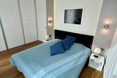 Image de Luxury Penthouse - Rooftop Jakuzzi - Lake Balaton View - Beach, Wellness & Spa