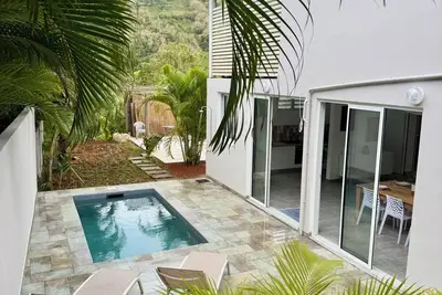 Image de Ti Zandoli F3 avec piscine privée calme et nature