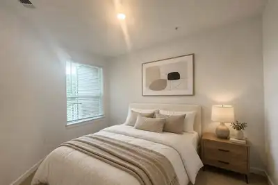 Image de Luxury West Midtown Skyline Retreat - 15 Min to Mb Stadium - Perfect for Fifa