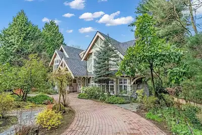 Image de Luxury Van West Mansion Private Near Dt for Groups