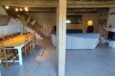 Image de Vite spacieux avec vue imprenable sur le Morvan