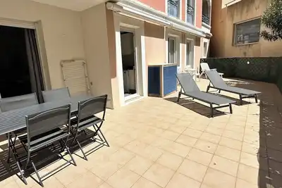 Image de Spacieux appartement au centre de Sainte-Maxime