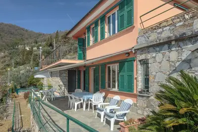 Image de Villa « Pia Recco » avec vue sur la mer, piscine privée et Wi-Fi