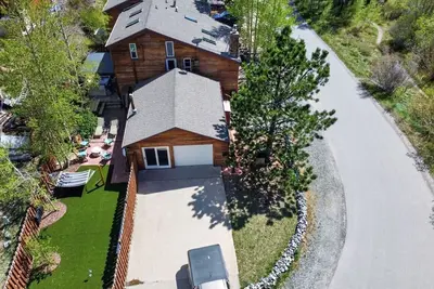 Image de Mountain Retreat | Hot Tub | Ski & Hike