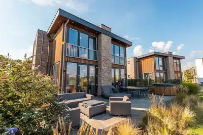 Image de Vakantiepark Aan de Maas - Waterzicht Wellness