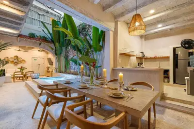 Image de Elegant 6br w/ 2 Private Jacuzzis in the WallCity