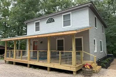 Image de Cabin Getaway • Lake Access • Fishing/Hunting • Orv Trails • Fire Pit • Parking