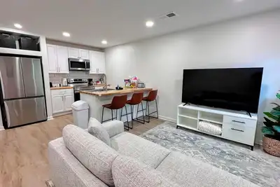 Image de Patchwork Paradise B - New 2br Home 3 Blocks from Missouri Star