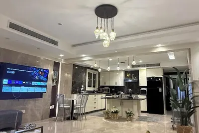 Image de Chic Stays - Luxury 2br Apt in Downtown Dokki