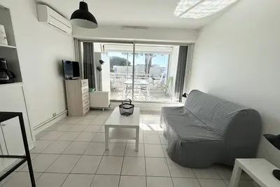 Image de As27247-Studio cabine avec clim, vue dégagée et Mer