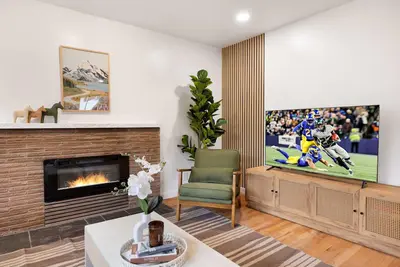 Image de Spacious 2br Home, Near Uw, Parks & Station