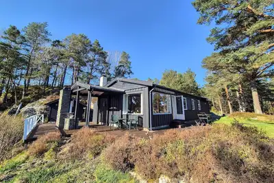 Image de 4 bedroom awesome home in Fusa