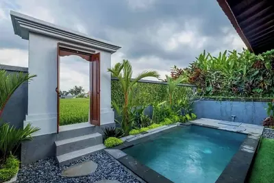 Image de Villa sereine avec piscine privée et vue sur les rizières